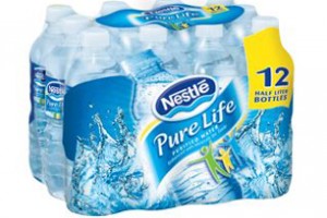 12 Bouteilles d’eau Nestlé Pure Life à 49¢ après coupon!, 
